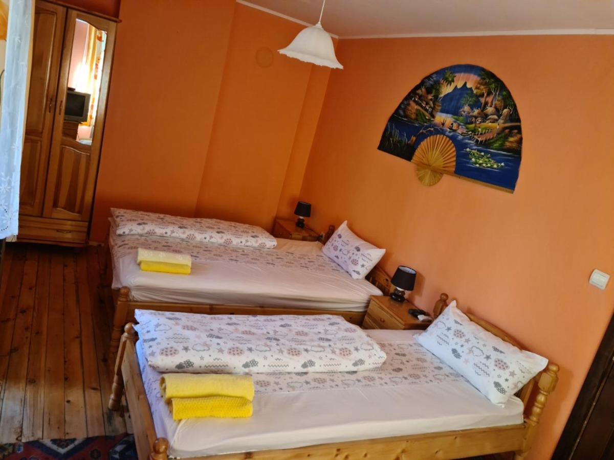 Фън Шуй Къща За Гости 88 Dobrinischte Exterior foto